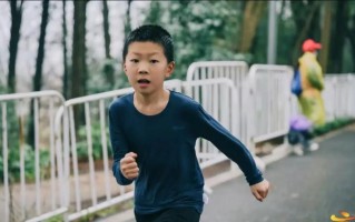 NeverGiveUp（TheStoryofAYoungAthlete'sUnwaveringDetermination）