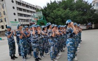 感谢军训，成就自我（一位少年的成长之路）