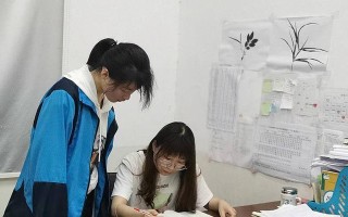 忘记该忘记的故事：拒绝遗忘的岁月