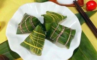 粽香扑鼻的记忆（蒸汽缭绕的夏日午后）
