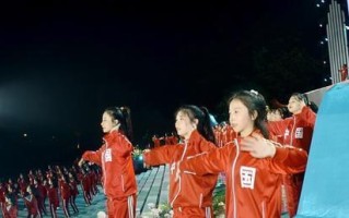 花开花落，岁月流转（花开花落，岁月流转）