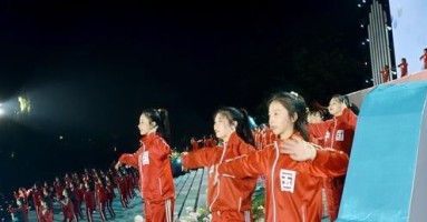 花开花落，岁月流转（花开花落，岁月流转）