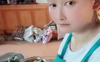 一群年轻人的端午节纪念活动（一群年轻人的端午节纪念活动）