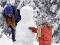 银装素裹下的冬天趣事（雪中狂奔，暖心慈善，冰上嬉戏）