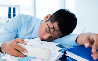 午休时间的故事：一场美妙的梦境