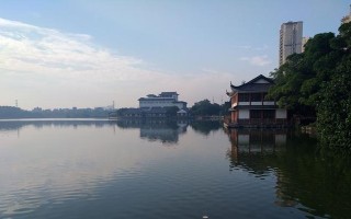 一位摄影师的寻宝之旅（一位摄影师的寻宝之旅）