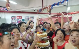 共同度过欢笑和疯狂的时光（永远不会忘记的青春记忆）