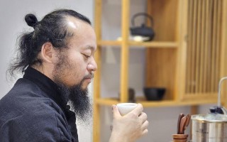 坚持到底，信心不灭（在挫折中绽放耐心和毅力）