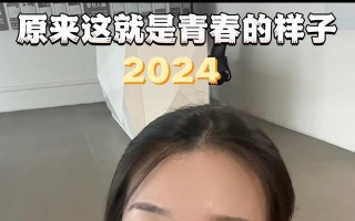小莉的成长历程（女大十八变，努力拼搏）