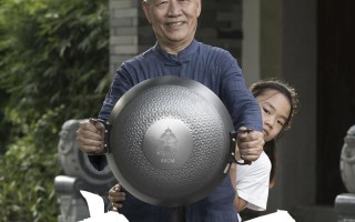 一个年轻人追寻家族历史的故事（一个年轻人追寻家族历史的故事）