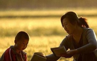 母亲的伟大爱（一个孩子的成长）