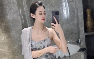 一个踏上新征程的女孩（一个踏上新征程的女孩）