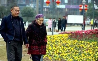 我的春节故事（家人团聚，幸福满满）