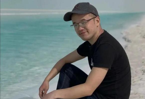 用拳头证明自己（年轻拳击手的奋斗史）-第2张图片-学作网