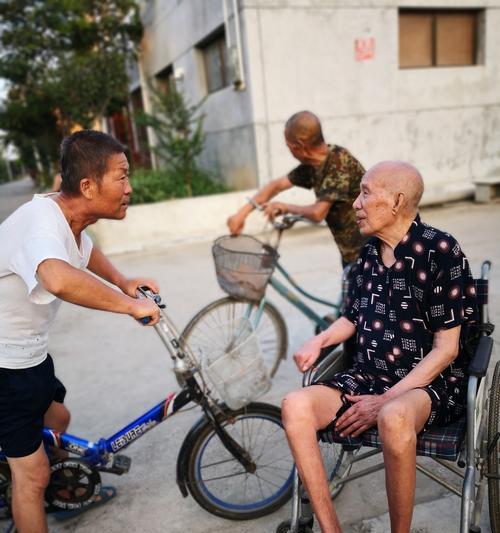 花开有期，人聚有时——温馨时刻（两个陌生人的相遇）-第2张图片-学作网