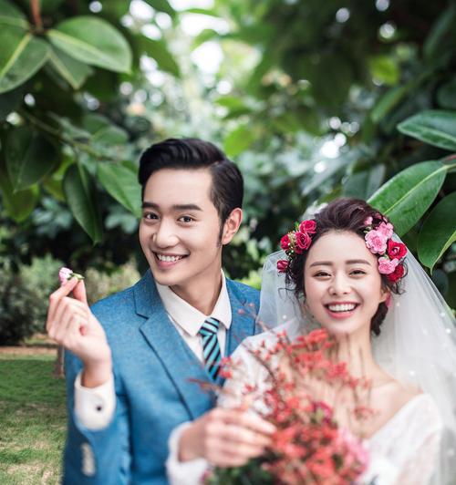 青春岁月里的快乐时光（草地上的初恋）-第2张图片-学作网