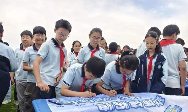 青春的门槛（一位少年的成长故事）-第3张图片-学作网
