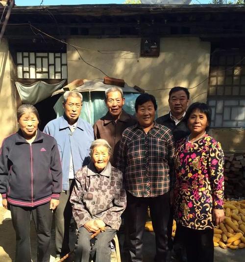 奶奶的牵挂（用心守护，关爱奶奶的幸福）-第2张图片-学作网
