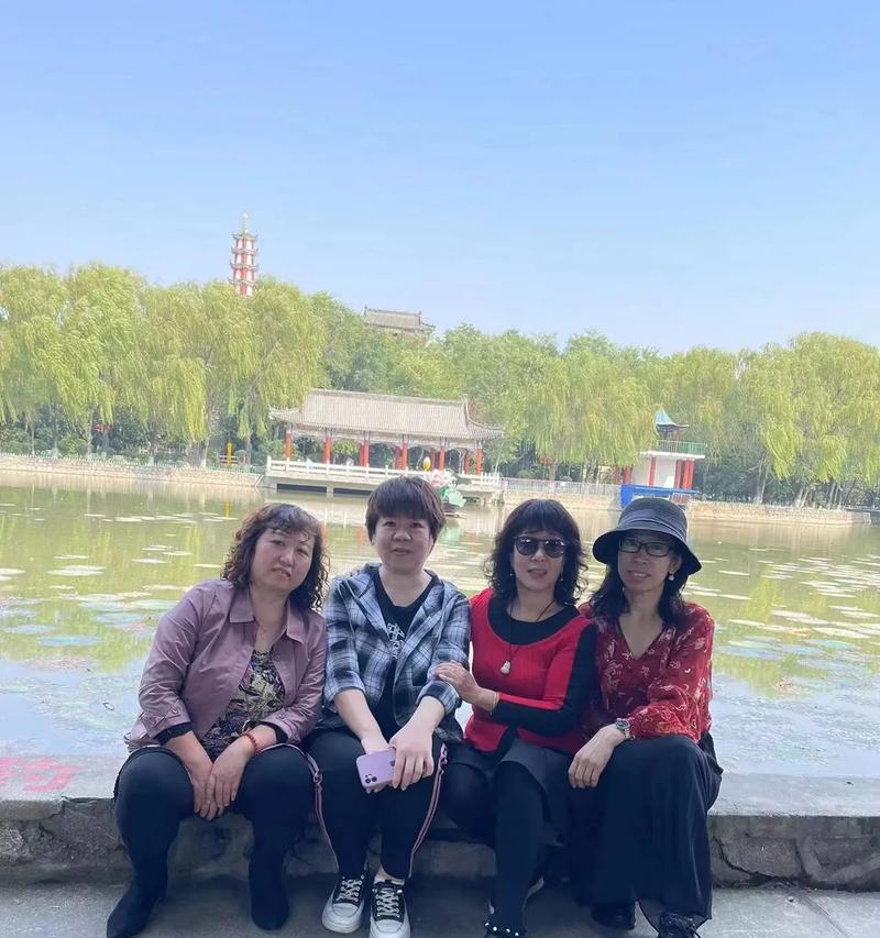 以难忘的同学之情为主题写一篇小故事（以难忘的同学之情为主题写一篇小故事）-第1张图片-学作网