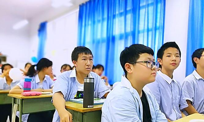 迈出好青春的第一步（初涉社会，梦想起航）-第1张图片-学作网
