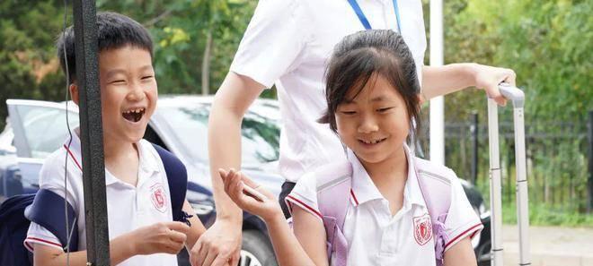 学生间友爱的点滴（学生间友爱的点滴）-第2张图片-学作网