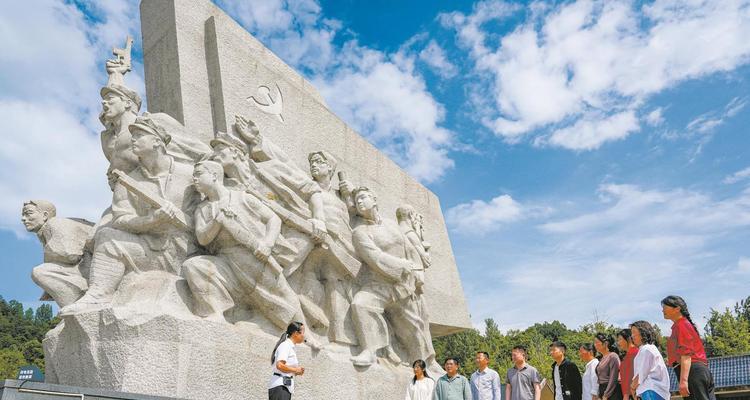 民族自强——小村庄里的奇迹（自力更生，铸就幸福家园）-第1张图片-学作网