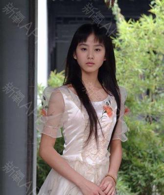 女大十八变——成长的故事（从懵懂少女到坚强自信的女性）-第1张图片-学作网