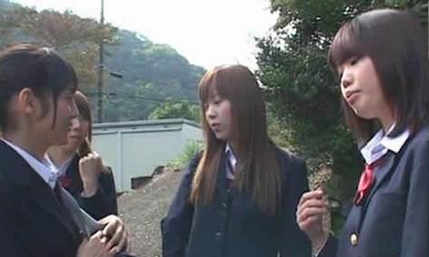 守护美好——小男孩和樱花树的故事-第2张图片-学作网