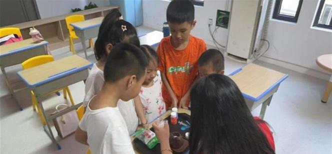 五彩缤纷的童年（留下最美好的回忆）-第3张图片-学作网