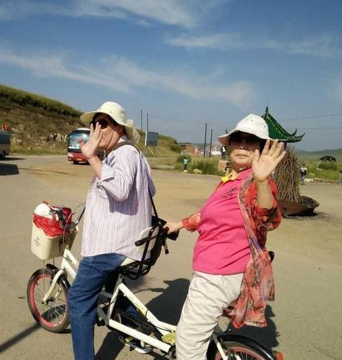回归自然，发现自我（年轻人在大自然中寻找内心的平静）-第2张图片-学作网