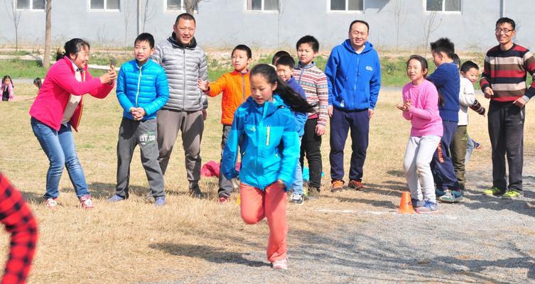 别样的春季运动会（奋斗、拼搏、梦想）-第3张图片-学作网