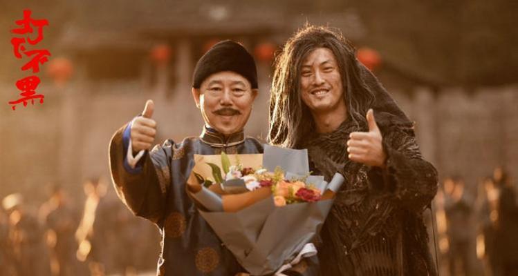 不一样的灯光下（一个女孩的色彩人生）-第1张图片-学作网