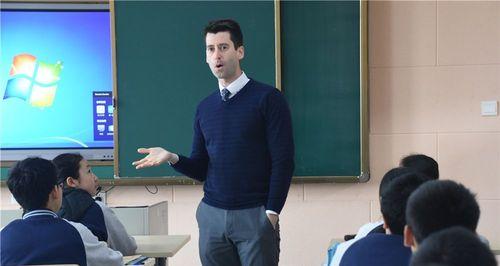 课堂上的笑声（那些让我们开怀大笑的瞬间）-第1张图片-学作网