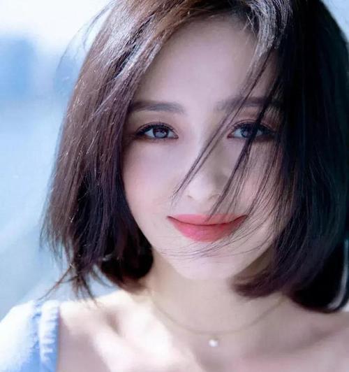 如此美丽的秘密——一个女孩的成长-第1张图片-学作网