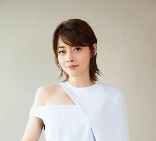 如此美丽的秘密——一个女孩的成长-第3张图片-学作网