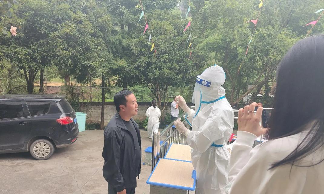 他是一个平凡的医生，但他却用真心和勇气为抗击疫情贡献自己的力量-第3张图片-学作网