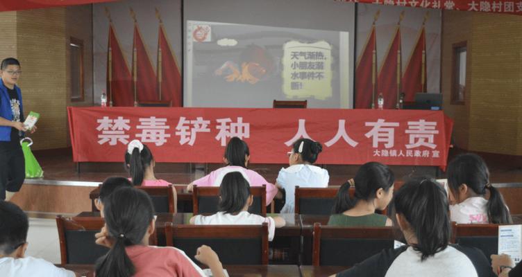 文明之城（一位垃圾清洁工的故事）-第1张图片-学作网