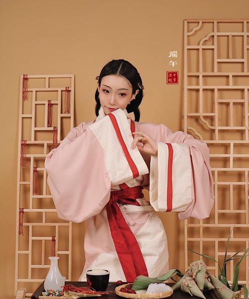 一个小女孩的春节故事（一个小女孩的春节故事）-第3张图片-学作网