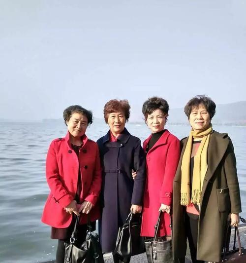 我的好友与我——真情相伴（流年如水，我们始终相伴）-第2张图片-学作网