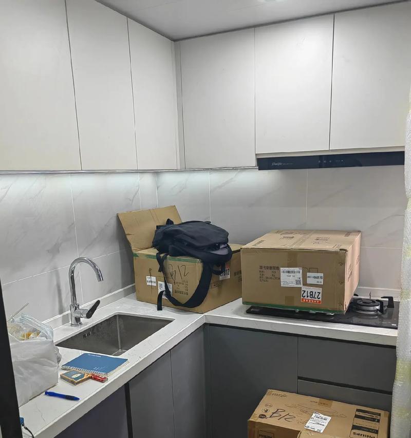 心手相牵的旅途（两个友人的默契和坚持）-第1张图片-学作网
