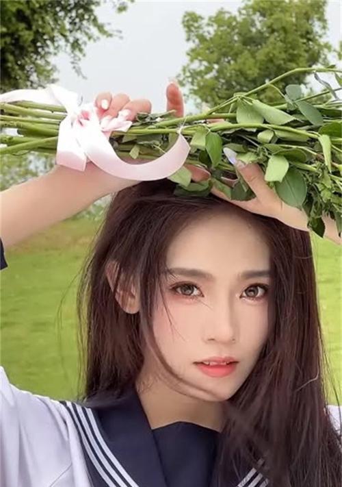秘密花园（心中的秘密，蕴藏着甜蜜与痛苦）-第1张图片-学作网