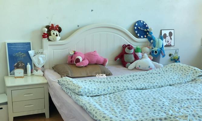 深夜的卧室故事（探寻回忆，发现惊喜）-第2张图片-学作网