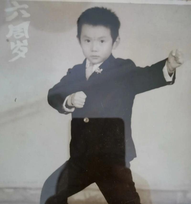 青春逝去，岁月未改（一个青春的故事）-第1张图片-学作网
