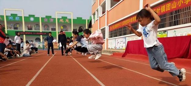 拔河大战（力量与荣誉）-第3张图片-学作网