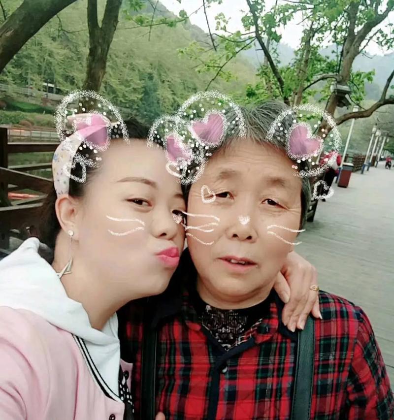 迷失在手机世界的母亲（网络陷阱下的家庭与亲情）-第3张图片-学作网